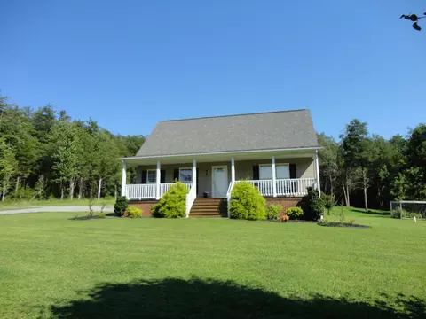 247 Bull Run Dr, Penhook, VA 24137 photo 2