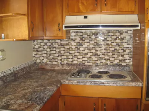 318 E Gray St, Covington, VA 24426 photo 7