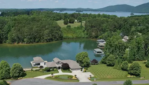 210 Three Point Isle Dr, Penhook, VA 24137 photo 62