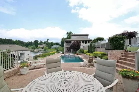 210 Three Point Isle Dr, Penhook, VA 24137 photo 47