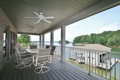 210 Three Point Isle Dr, Penhook, VA 24137 photo 37