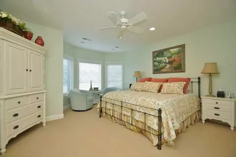 210 Three Point Isle Dr, Penhook, VA 24137 photo 34