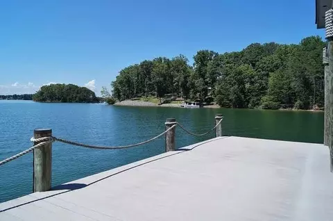 210 Three Point Isle Dr, Penhook, VA 24137 photo 57