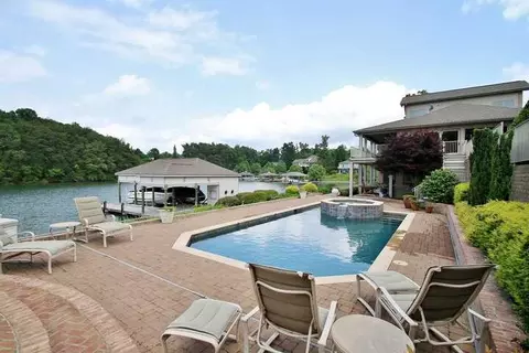 210 Three Point Isle Dr, Penhook, VA 24137 photo 48