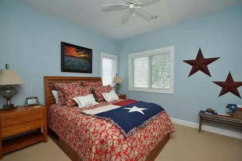 210 Three Point Isle Dr, Penhook, VA 24137 photo 22