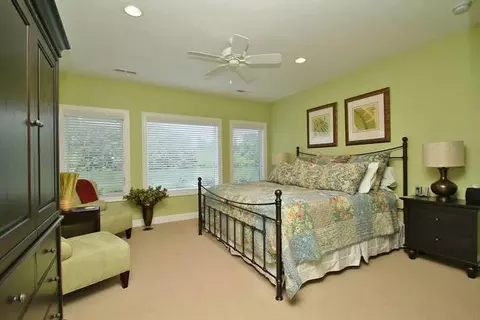 210 Three Point Isle Dr, Penhook, VA 24137 photo 32