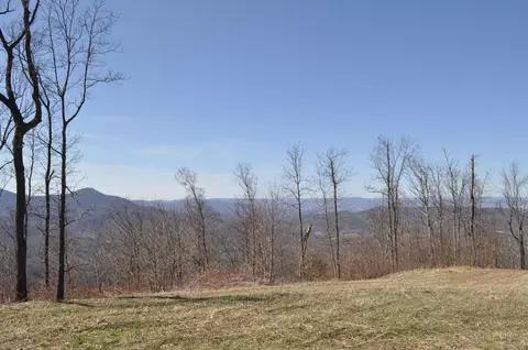 516 Easter Mountain Ln, Boones Mill, VA 24065 photo 2