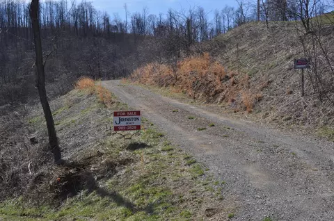 516 Easter Mountain Ln, Boones Mill, VA 24065 photo 3