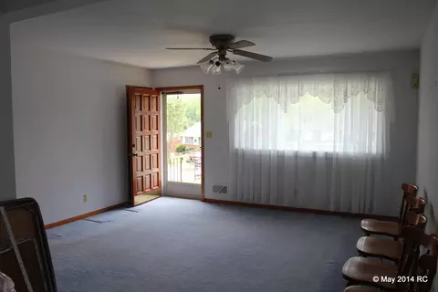1014 Markham Cir SE, Roanoke, VA 24014 photo 3