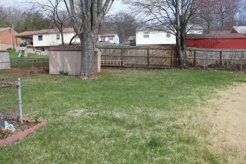 1014 Markham Cir SE, Roanoke, VA 24014 photo 8