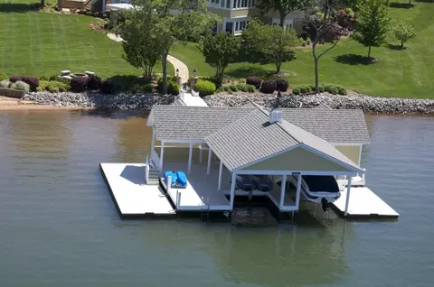 450 Island View Dr, Penhook, VA 24137 photo 15