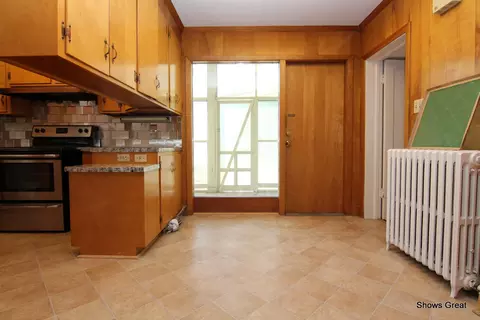 300 E 2nd St, Salem, VA 24153 photo 11