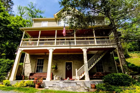 400 Riverside Dr, Eagle Rock, VA 24085 photo 1