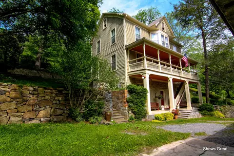 400 Riverside Dr, Eagle Rock, VA 24085 photo 3