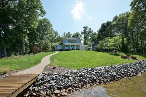 235 Base Ct, Penhook, VA 24137 photo 29