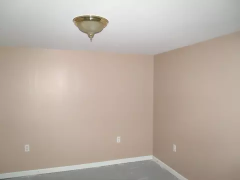 237 Picker Cir, Hurt, VA 24563 photo 8