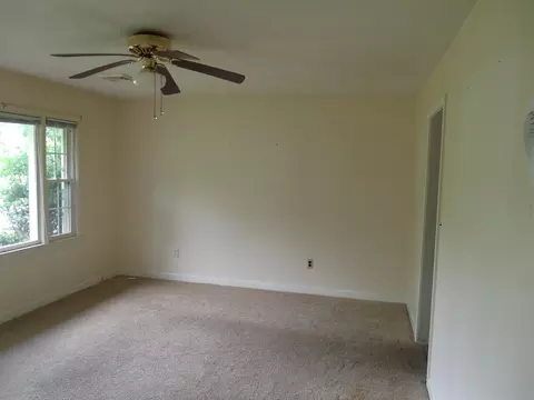 237 Picker Cir, Hurt, VA 24563 photo 6