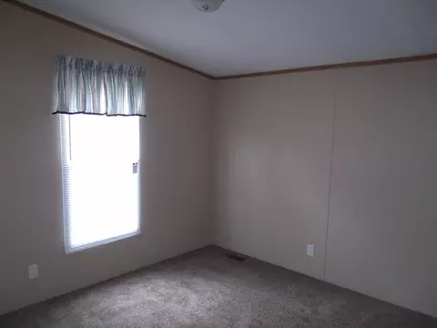 3653 Yorkshire Dr, Sandy Level, VA 24161 photo 9