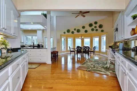 75 Shoreline Cir, Penhook, VA 24137 photo 11