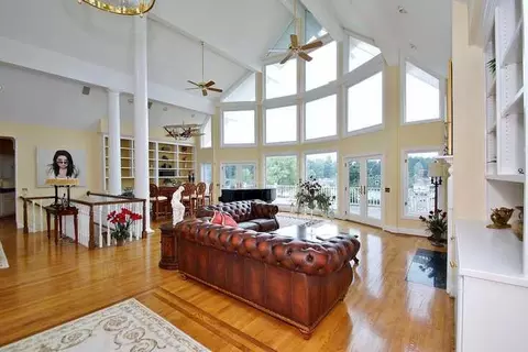 75 Shoreline Cir, Penhook, VA 24137 photo 8