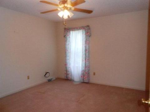 135 Winthrop Rd, Ridgeway, VA 24148 photo 12