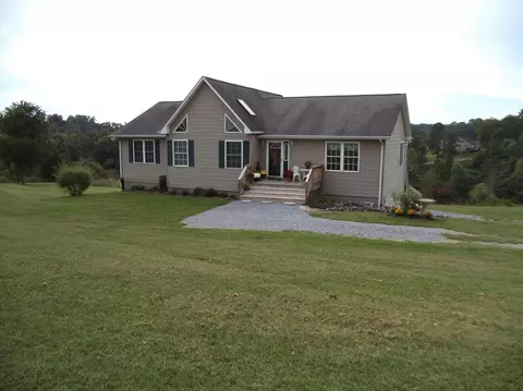 1681 Blankenship Rd, Goodview, VA 24095 photo 7