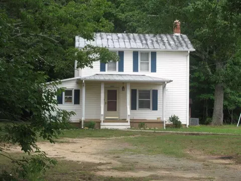 3696 Yorkshire Dr, Sandy Level, VA 24161 photo 6