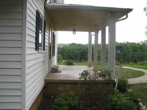 3696 Yorkshire Dr, Sandy Level, VA 24161 photo 12