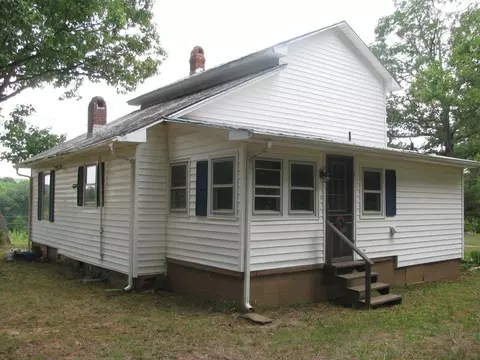 3696 Yorkshire Dr, Sandy Level, VA 24161 photo 10