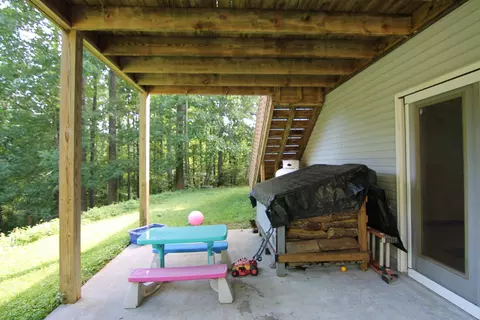 105 Oakridge Dr, Thaxton, VA 24174 photo 28