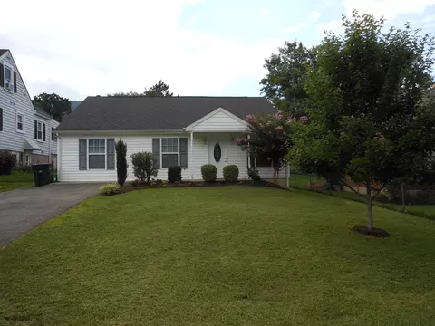 1027 Ray Rd, Roanoke, VA 24014 photo 1