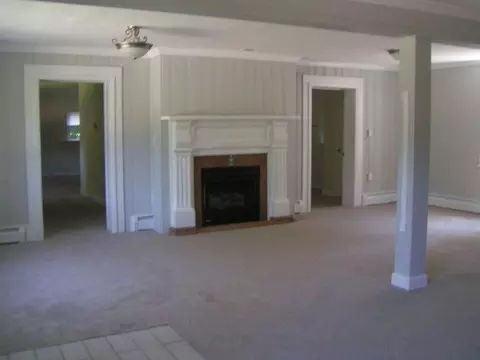 3952 Carson Rd, Roanoke, VA 24012 photo 8