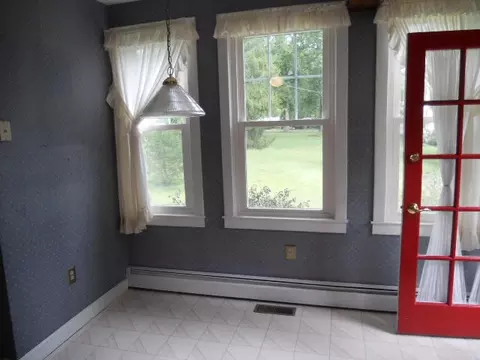 511 Clearwater Dr, Covington, VA 24426 photo 5