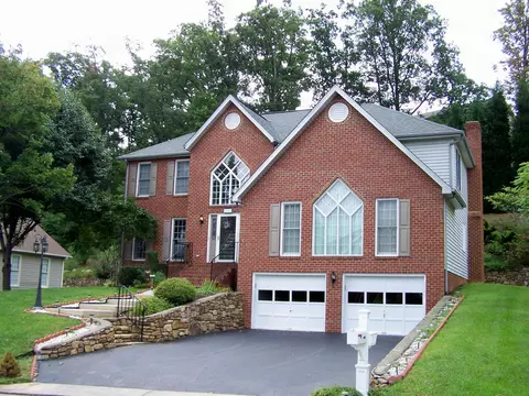 2162 Stone Mill Dr, Salem, VA 24153 photo 1