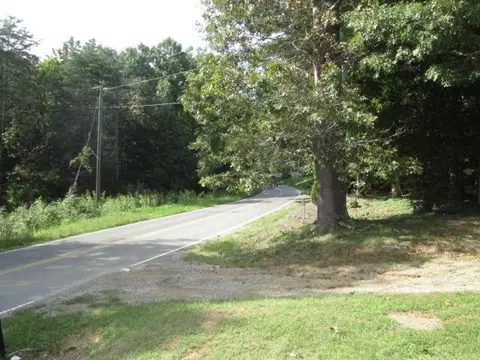 8404 Goodview Rd, Goodview, VA 24095 photo 3