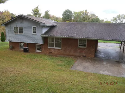 4239 Appleton Ave NW, Roanoke, VA 24017 photo 2