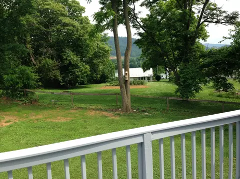 299 3rd St, Buchanan, VA 24066 photo 8
