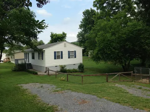 299 3rd St, Buchanan, VA 24066 photo 5