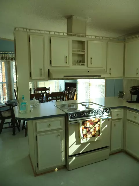 1565 Pineview Dr, Vinton, VA 24179 photo 4