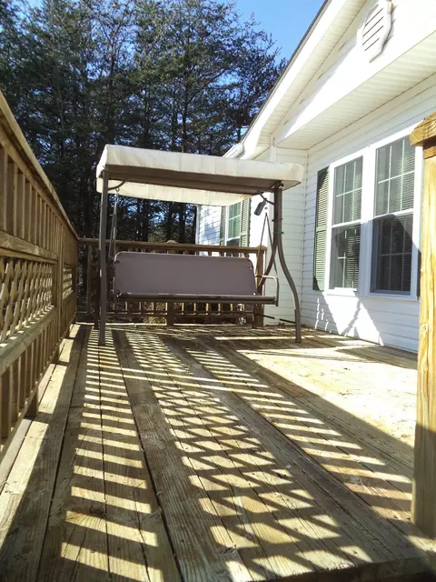 1565 Pineview Dr, Vinton, VA 24179 photo 3
