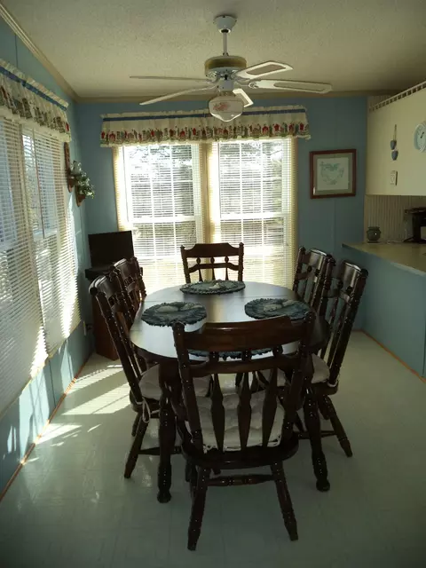 1565 Pineview Dr, Vinton, VA 24179 photo 7