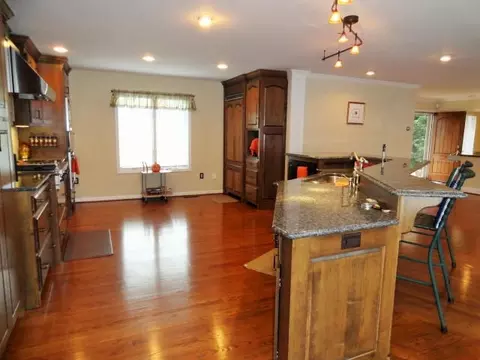 121 Penhook Pt, Penhook, VA 24137 photo 7