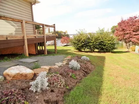 121 Penhook Pt, Penhook, VA 24137 photo 27