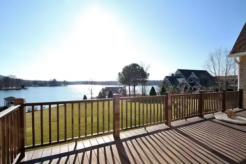 165 Three Pointe Isle Dr, Penhook, VA 24137 photo 7