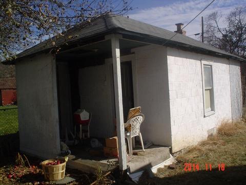 209 E Walnut St, Covington, VA 24426 photo 14