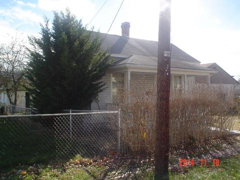209 E Walnut St, Covington, VA 24426 photo 12