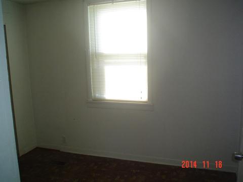209 E Walnut St, Covington, VA 24426 photo 7