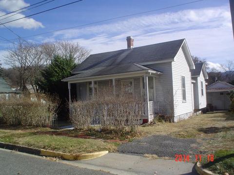 209 E Walnut St, Covington, VA 24426 photo 22