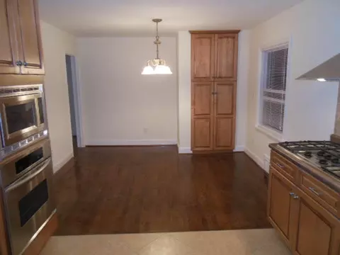 1634 Eanes Rd, Roanoke, VA 24014 photo 9
