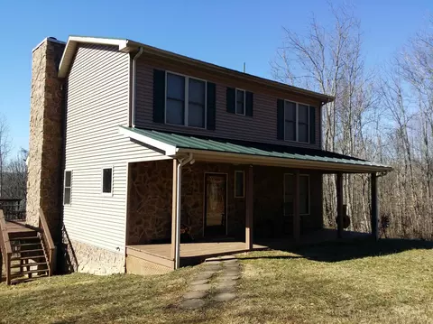 210 Braxton Dr, Buchanan, VA 24066 photo 1